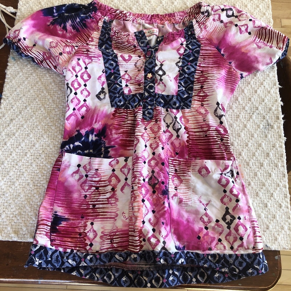 Koi by Kathy Peterson Women's Scrub Top button Size XS  Elastic Neck Flattering